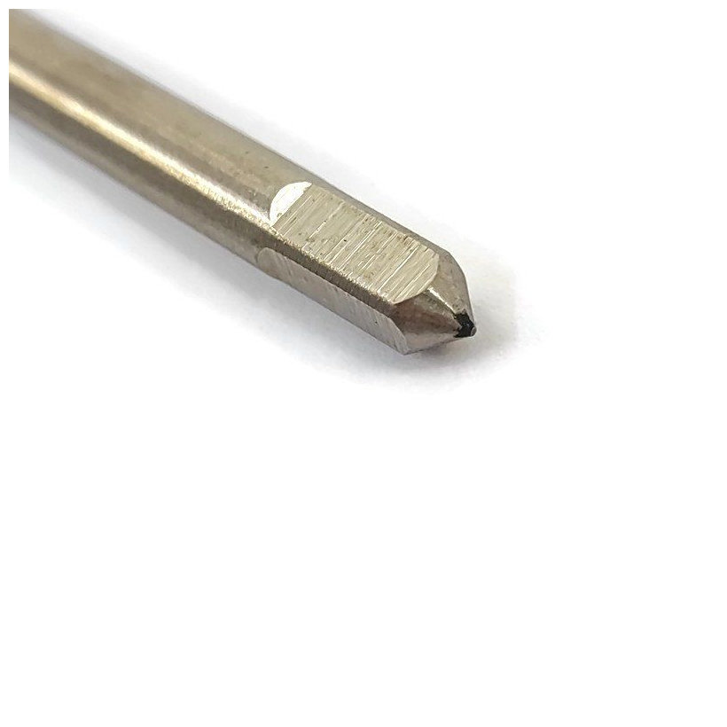 Závitník pre slepé závity M4