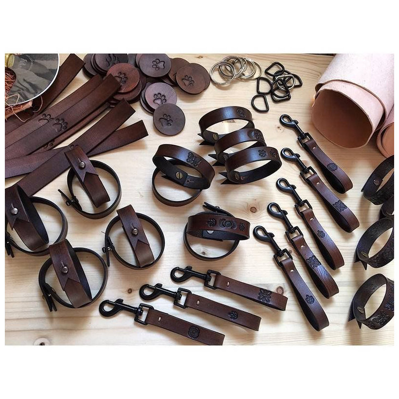 Karabína otočná čierna 53x13mm