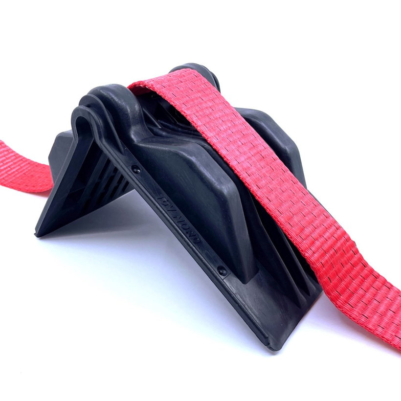 Ochranný plastový roh TWARDY 220x150x130mm