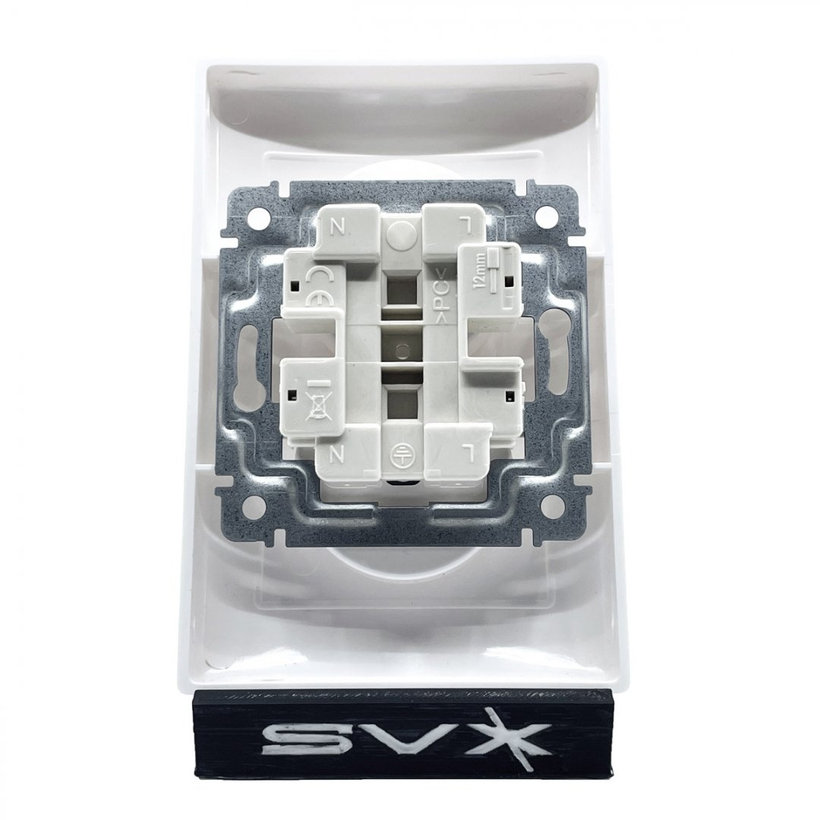 Valena dvojzásuvka biela