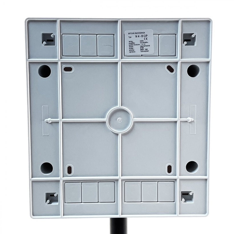 Rozvodnica zapustená biela U8 - C/P 211x232x99mm