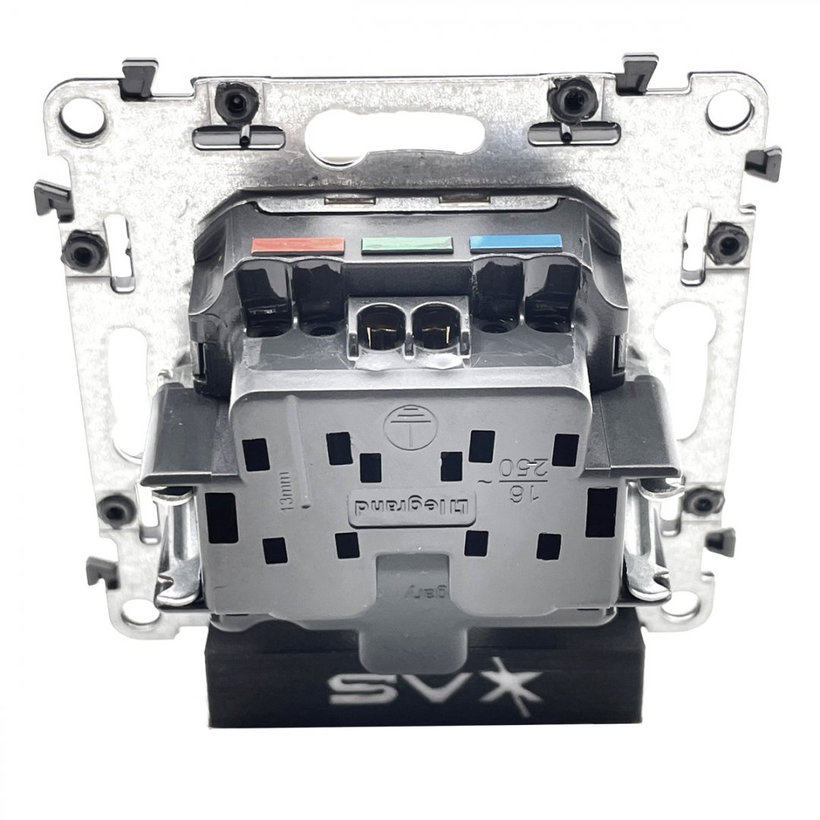 Valena LIFE 1-zásuvka biela