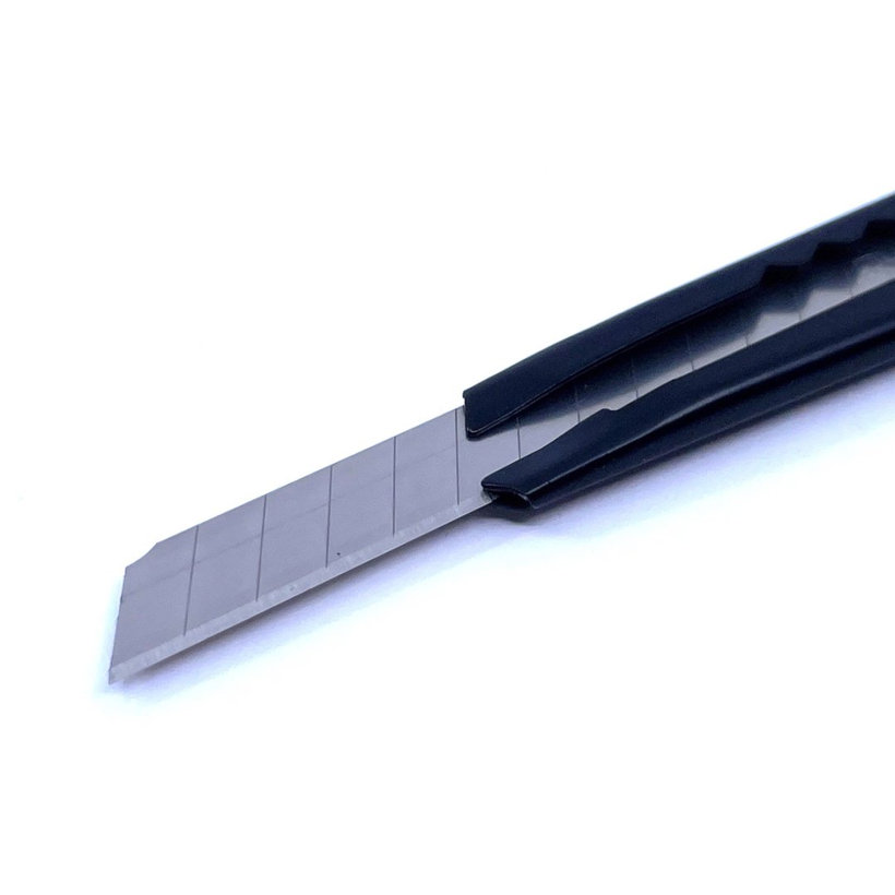 Nôž univerzálny olamovací 9mm