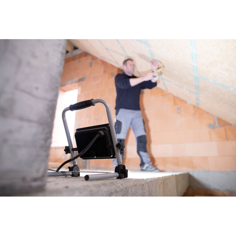 Mobilný LED reflektor 50W EL