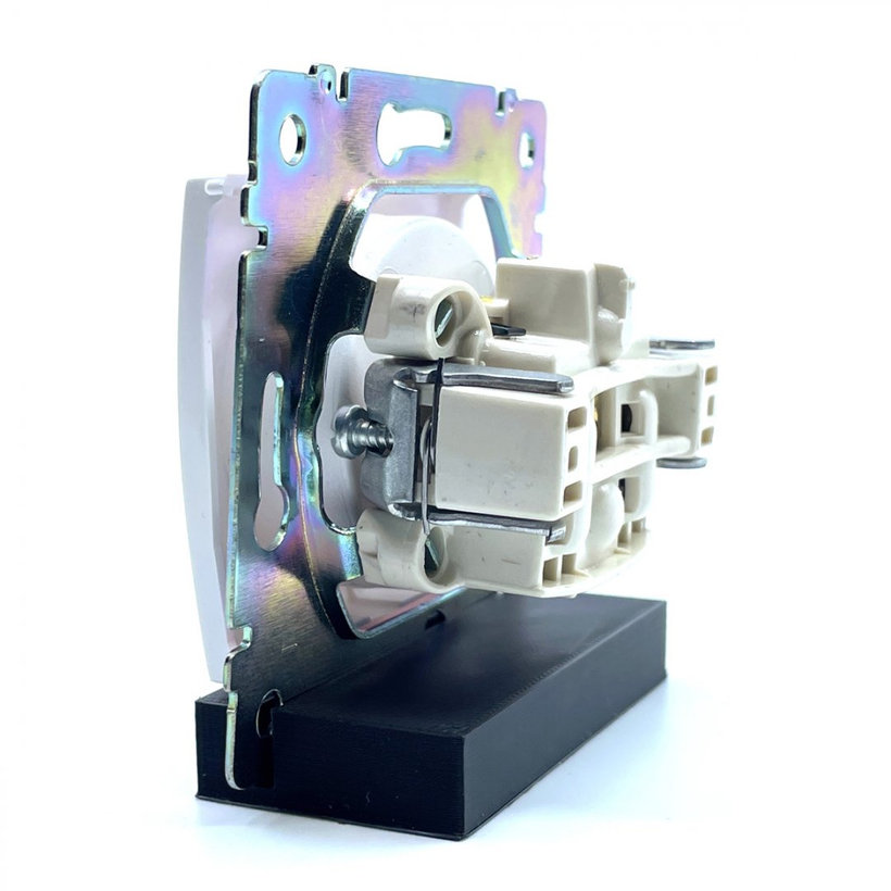 Valena 1-zásuvka biela