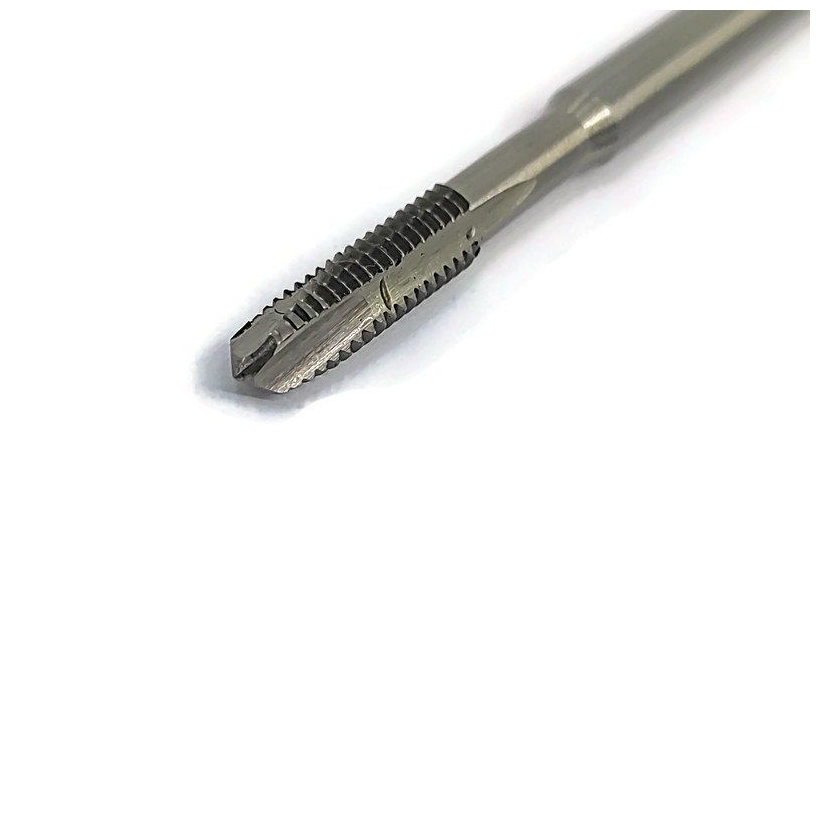 Závitník strojový M5 super