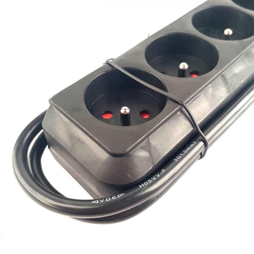 Predlžovací kábel 6-zásuvkový s vypínačom čierny 1,5m