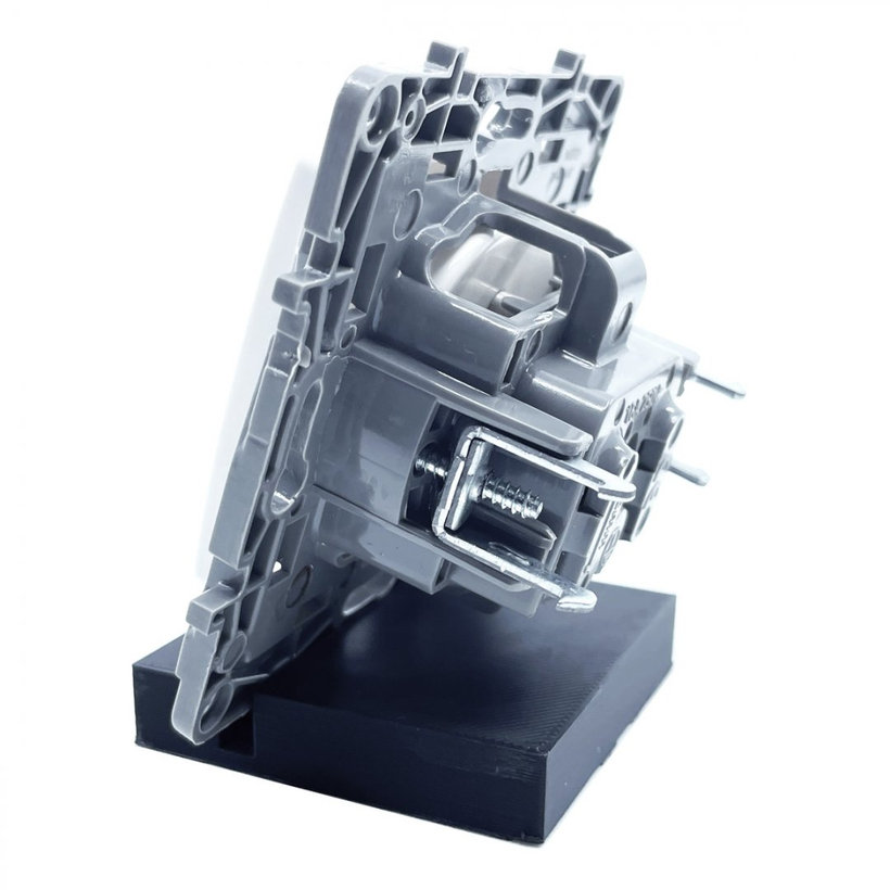 Niloé zásuvka biela