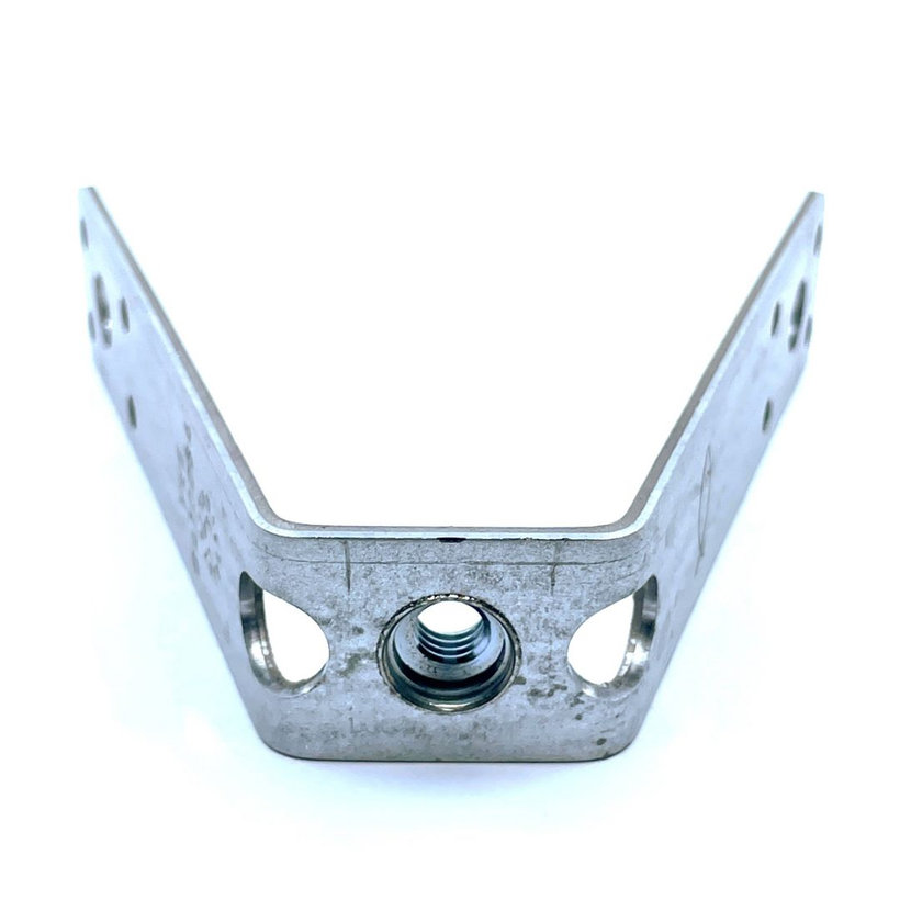 Záves trapézový M8