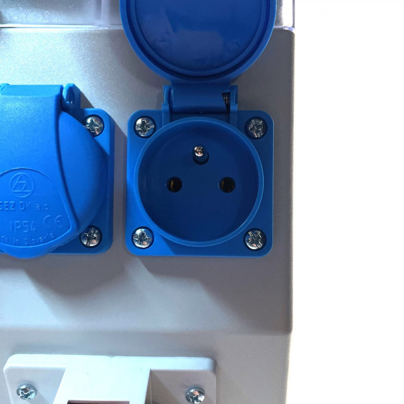 Zásuvková ROS 11/x-21 rozvodnica neistená