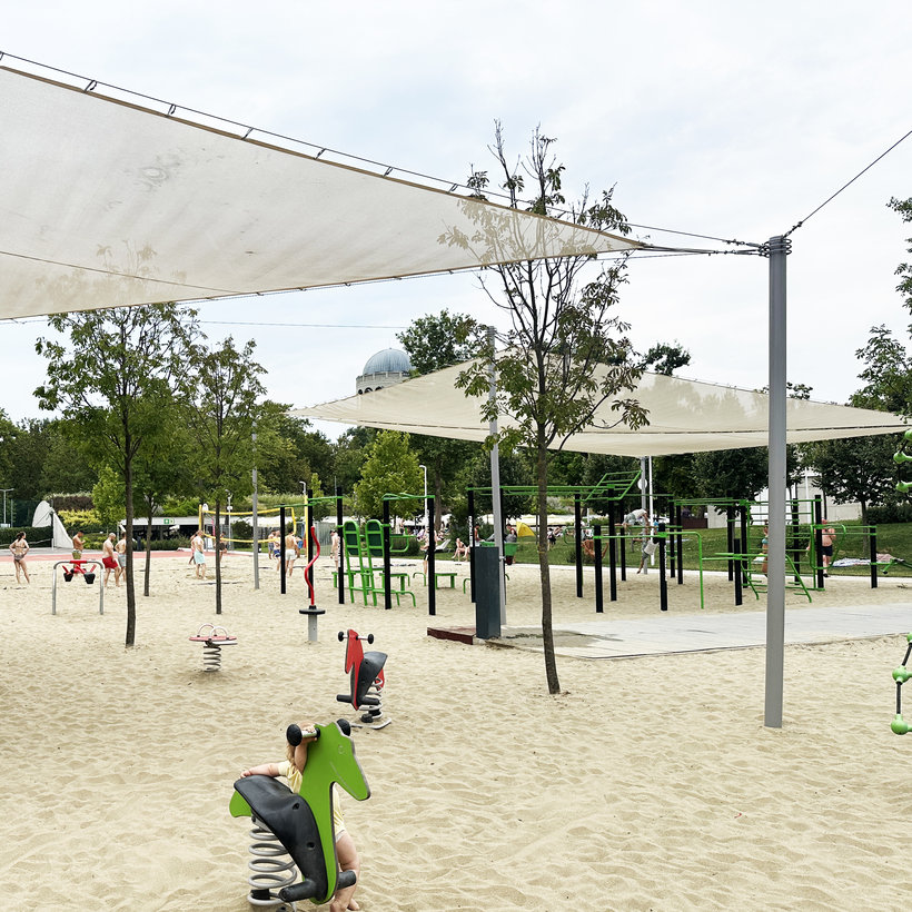 Tieniaca plachta antracit 3,6x3,6x3,6 m