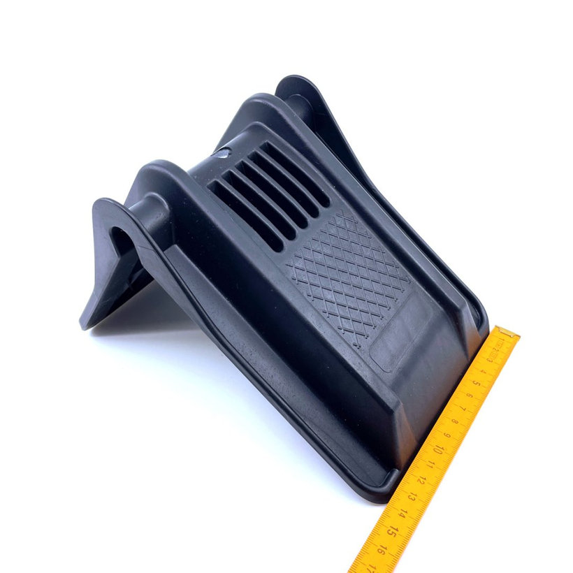 Ochranný plastový roh XXL 215x140x130mm