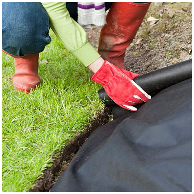 Netkaná textília čierna 1,6x10m 50g/m2