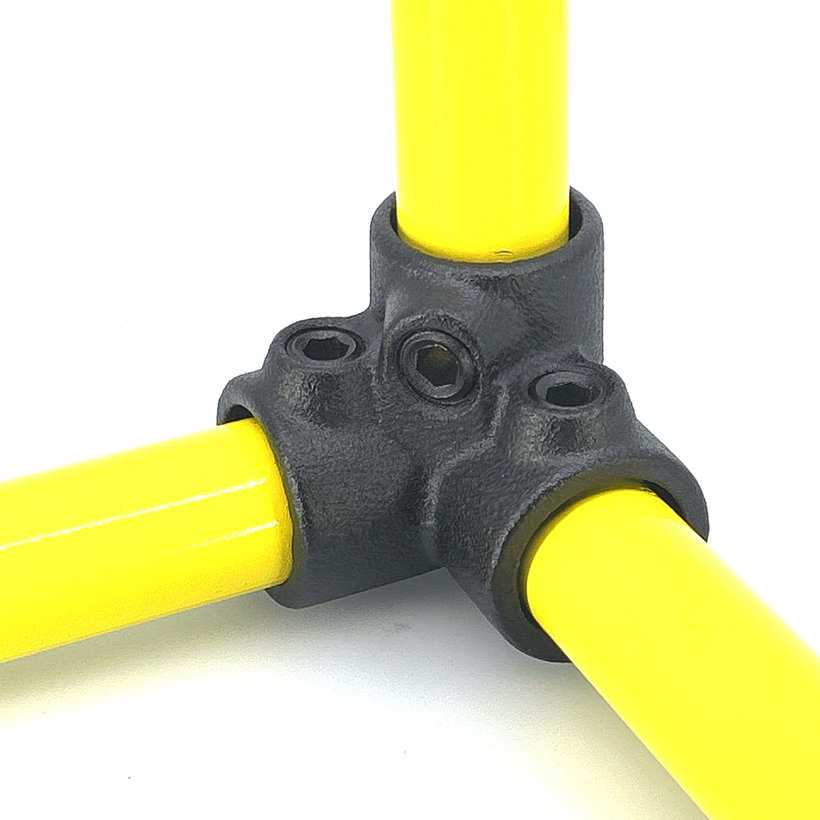 Spojovací článok tri vetvy 27 mm - čierny