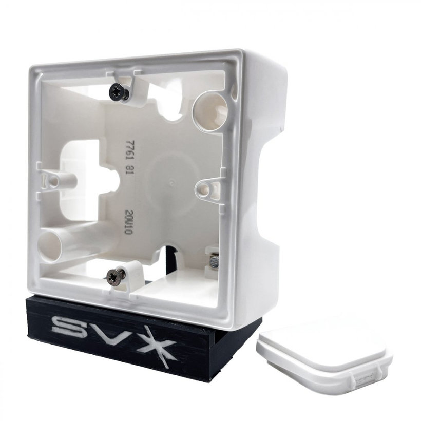 Valena 1 krabica na omietku biela