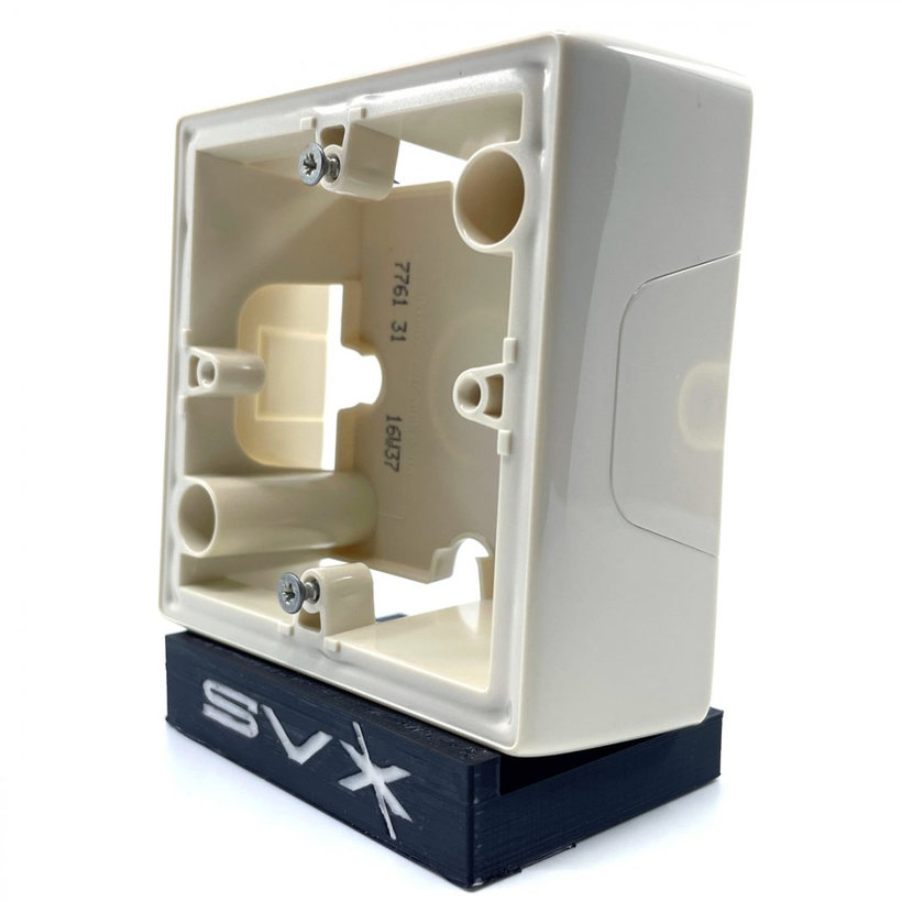 Valena 1 krabica na omietku béžová