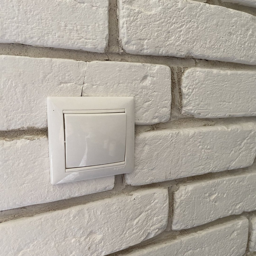 Valena vypínač č.7 biely