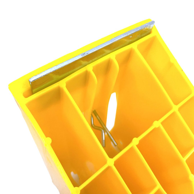 Zakladací klin pod kolesá 415 mm