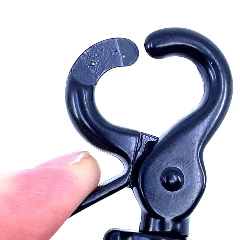 Karabína vypúšťacia čierna 16x61mm