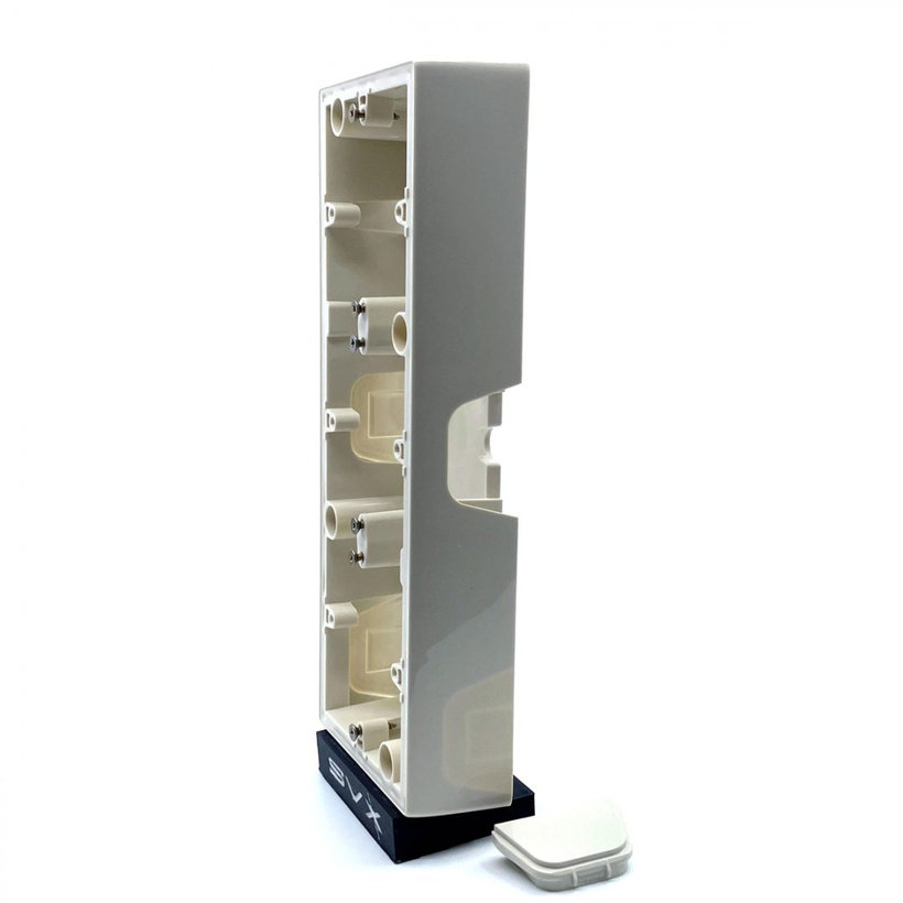 Valena 3 krabica na omietku béžová