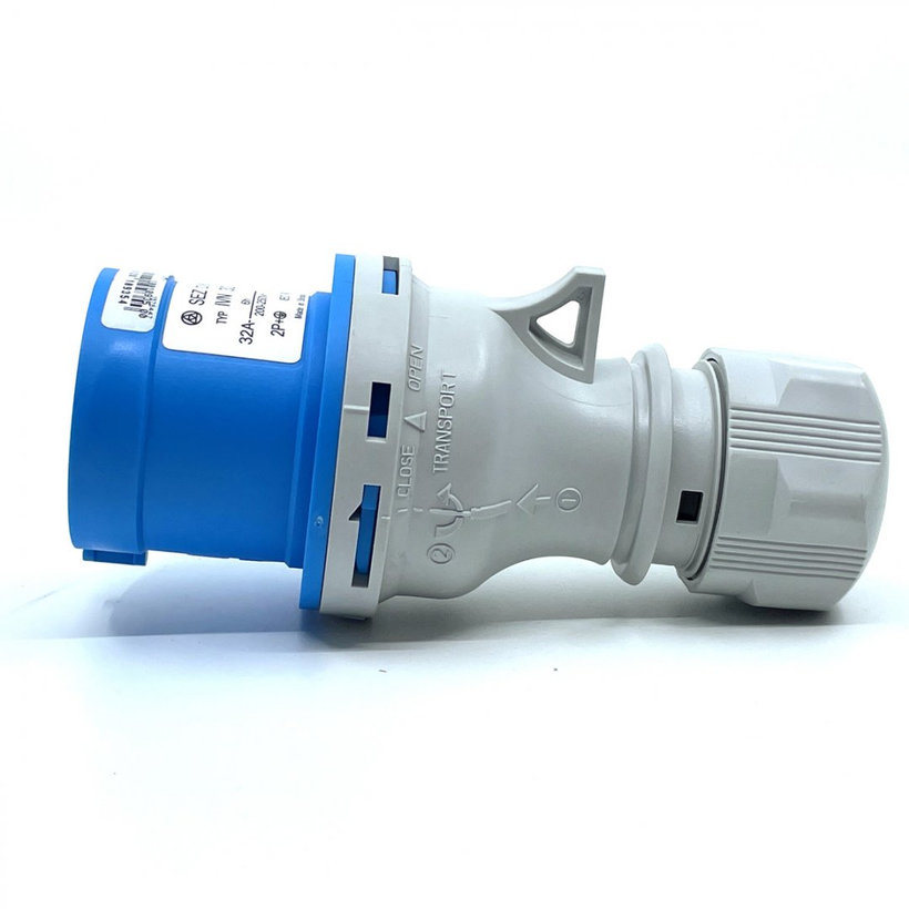 Vidlica 230V 32A/3 IVN 3232