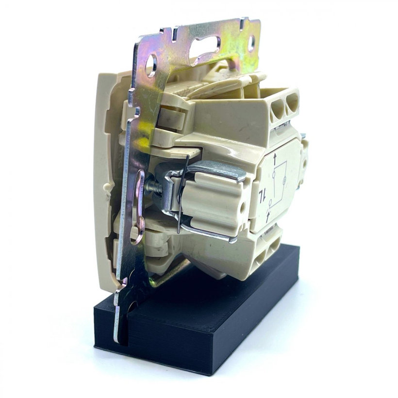 Valena vypínač č.1 podsvietený béžový