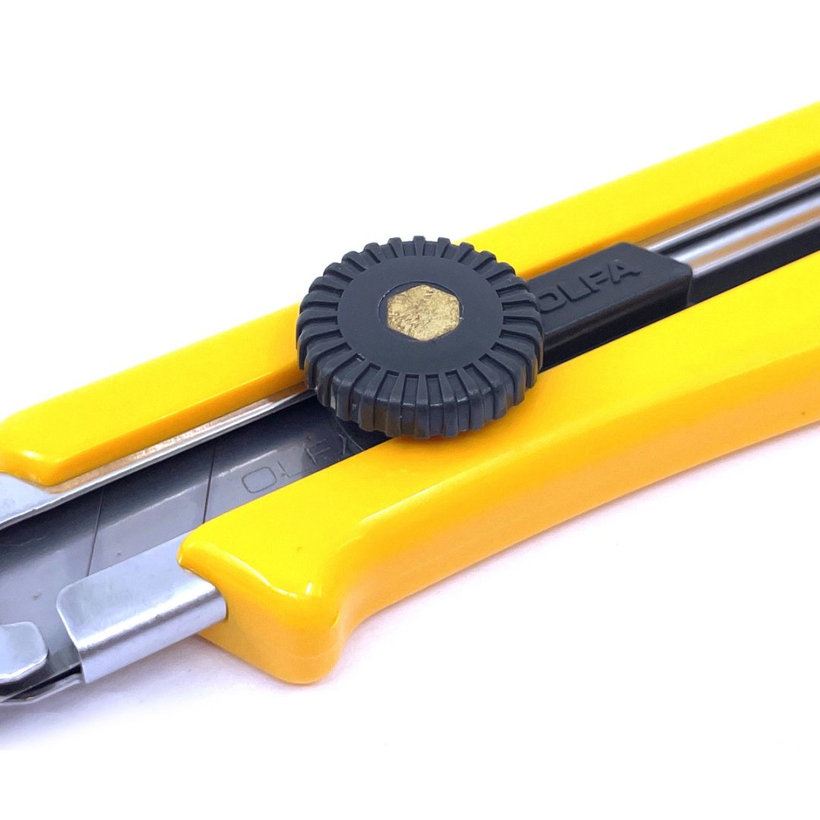 Nôž univerzálny olamovací 18mm