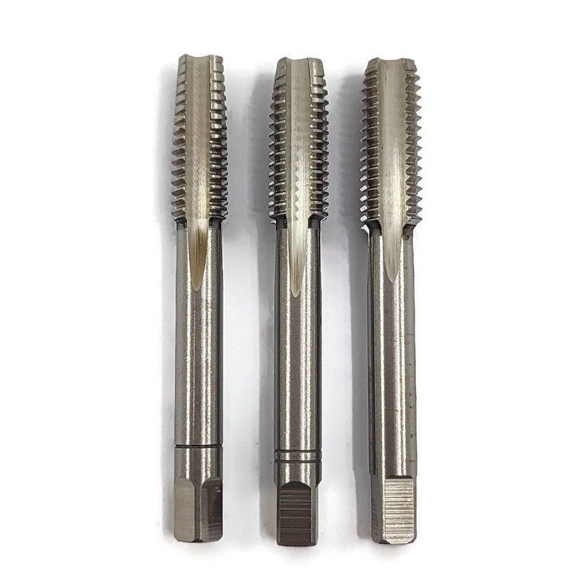 Závitník vnútorný M4 - sada