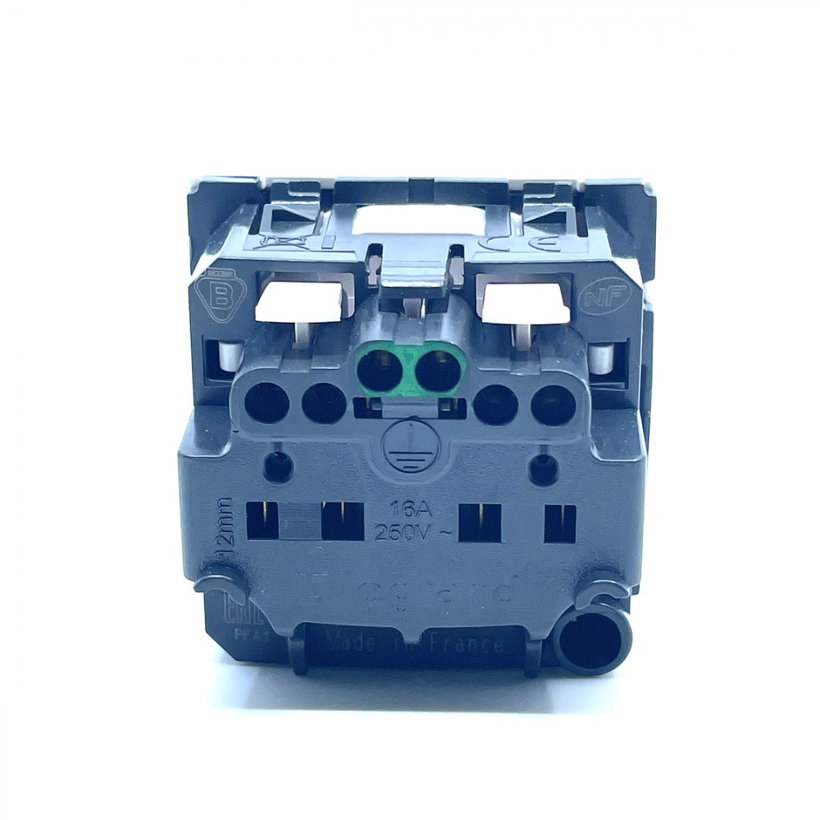 Mosaic 1-zásuvka hliník