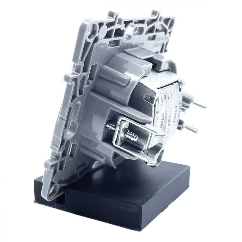 Niloé zásuvka TV+R+SAT biela koncová