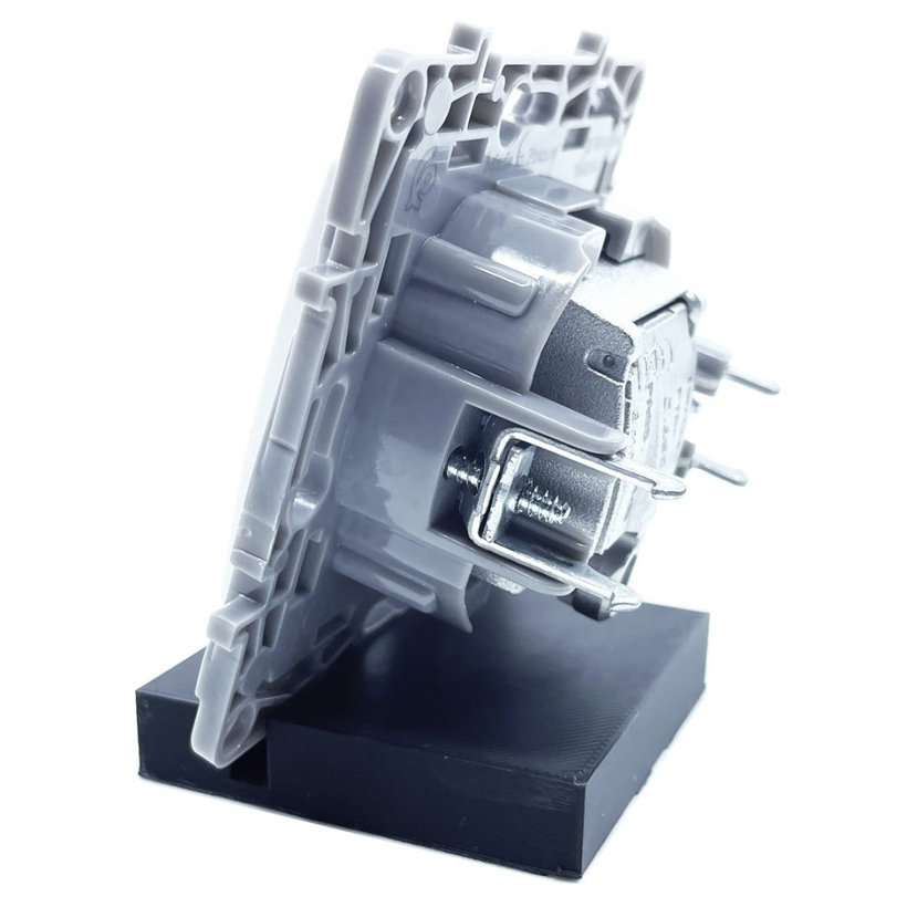 Niloé zásuvka TV+R+SAT biela priebežná