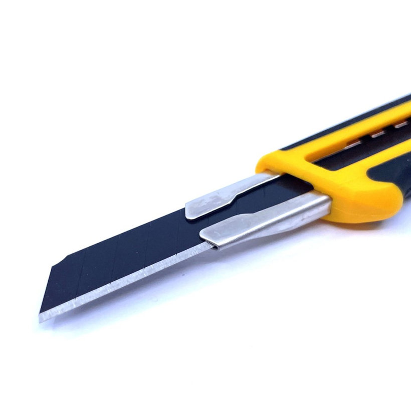 Nôž univerzálny olamovací 9mm