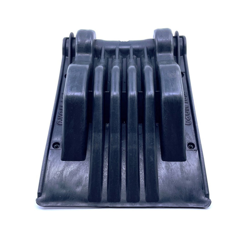 Ochranný plastový roh TWARDY 220x150x130mm