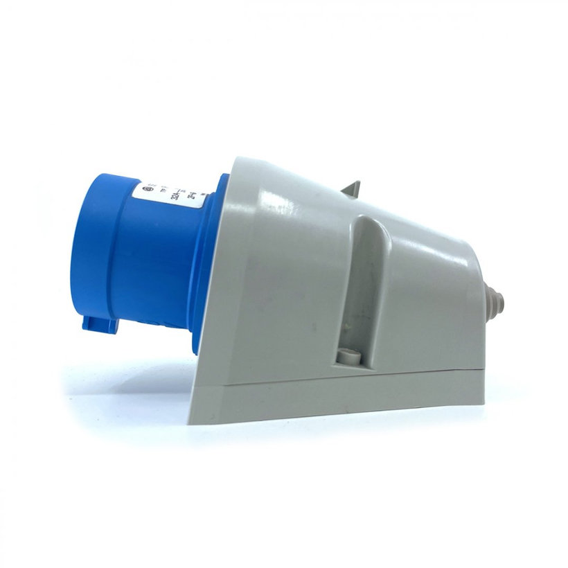 Prívodka nástenná 32A/3 IPN 3232