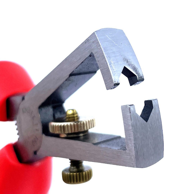 Kliešte odizolovacie 160 mm