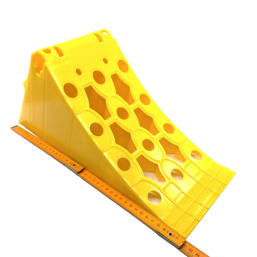 Zakladací klin pod kolesá 415 mm