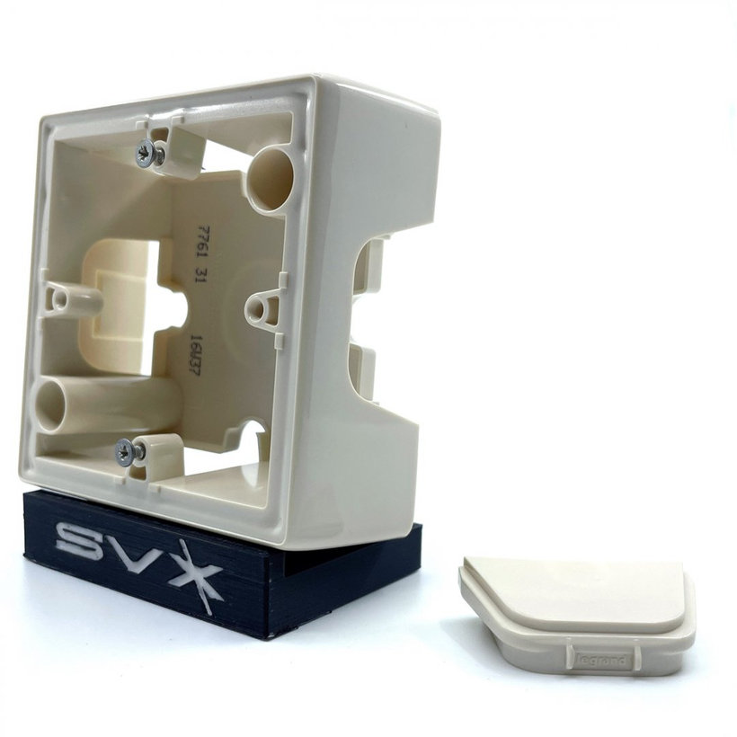 Valena 1 krabica na omietku béžová