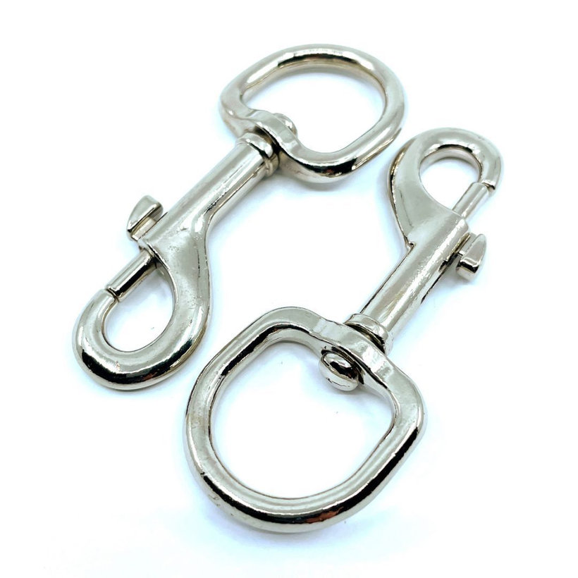 Karabína na kľúče s oválnou hlavou poniklovaná 25x87mm