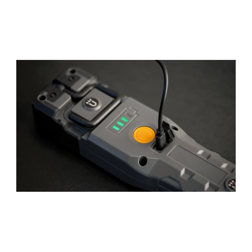 LED akumulátorová ručná lampa HL 1000 A