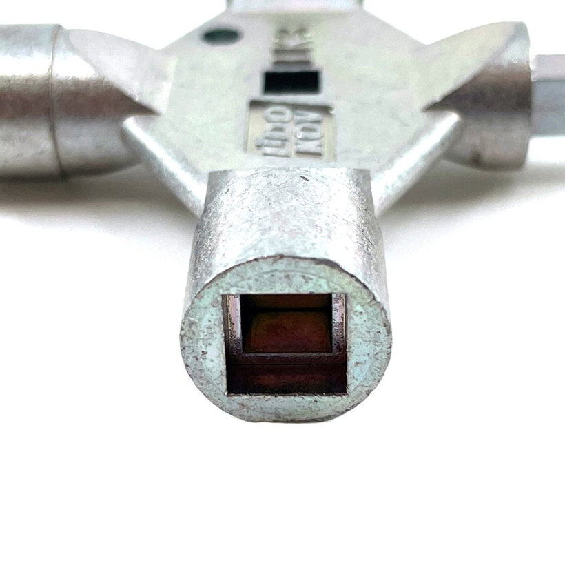 Viacúčelový kľúč (LK3)