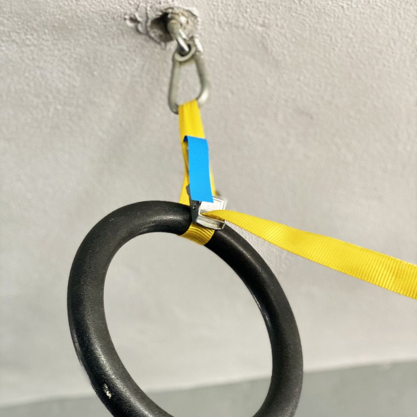 Jednodielny rýchloupínací pás so sponou a voľným koncom čierny 4M