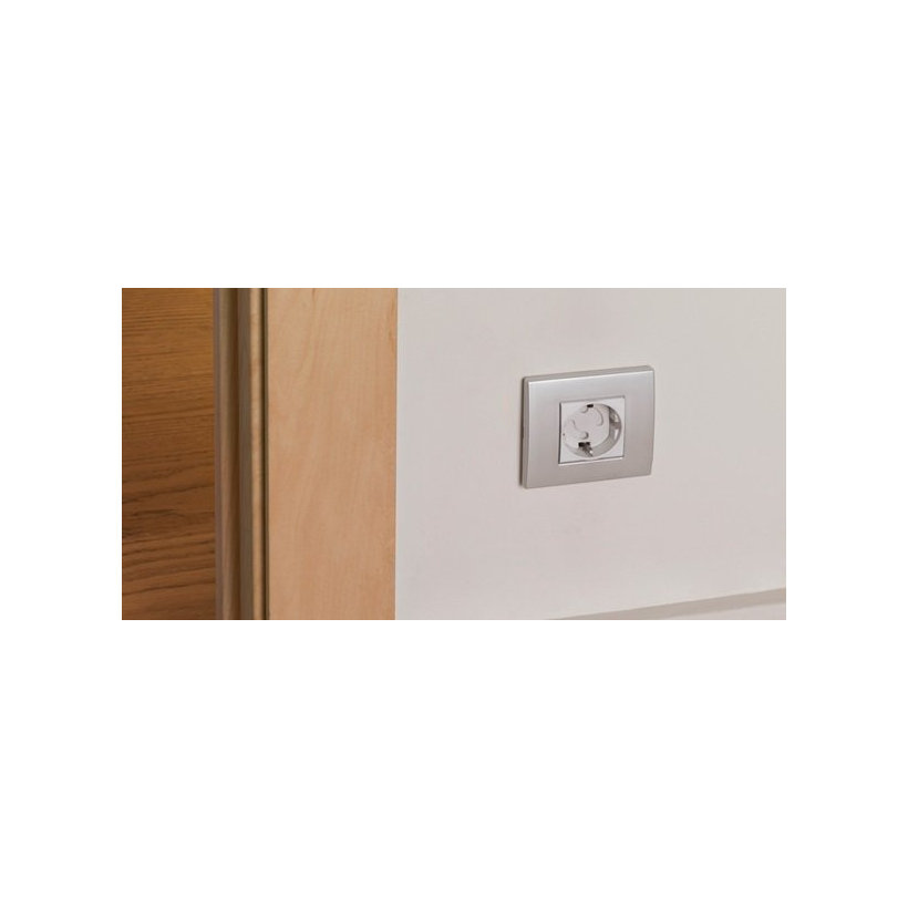 Kryt zásuvky nalepovací