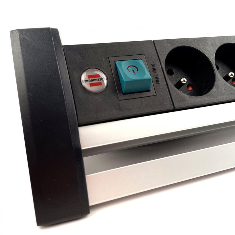 Predlžovací kábel Office-Line 6-zásuvkový čierny 3m