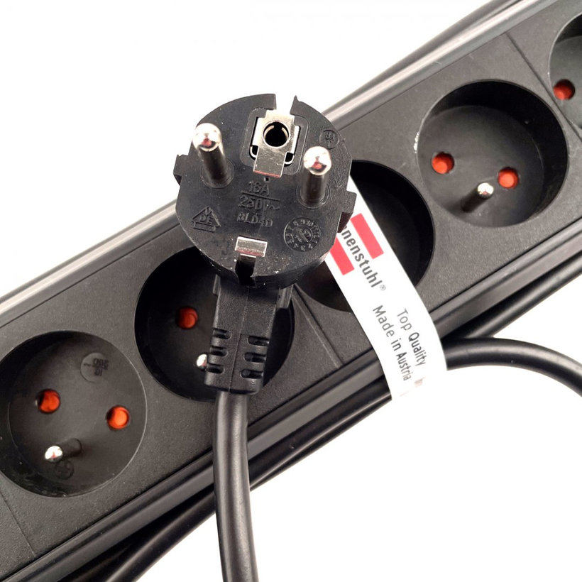 Prepäťová ochrana 6-zásuvková, čierna 3m