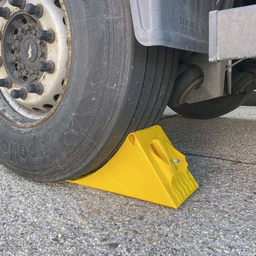 Zakladací klin pod kolesá 500 mm