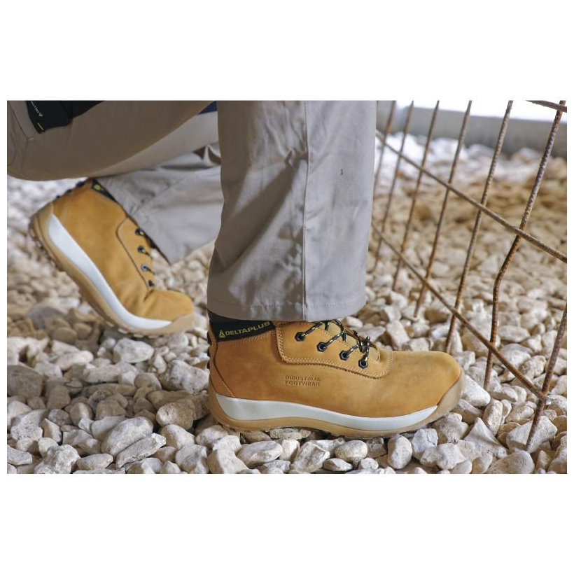 Vysoká pracovná obuv SAGA S3 béžové 42