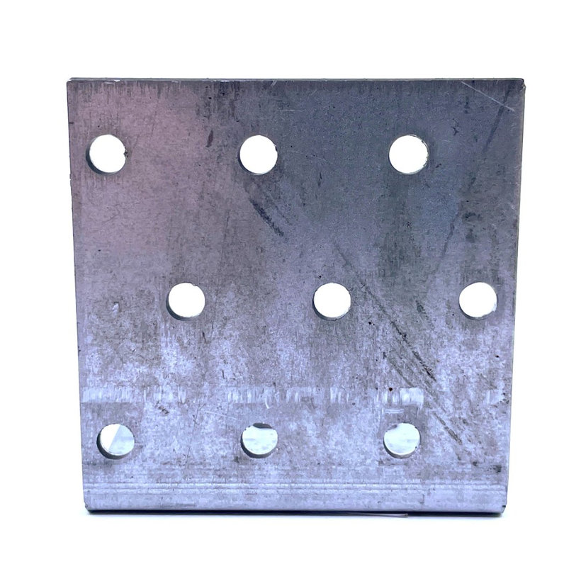 Uholník KM4 60x60x60x2mm