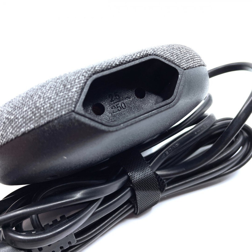 Stolová zásuvka čierna 3-násobná 3m