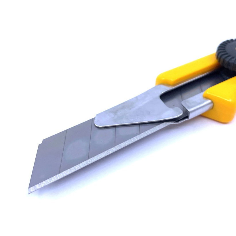 Nôž univerzálny olamovací 18mm