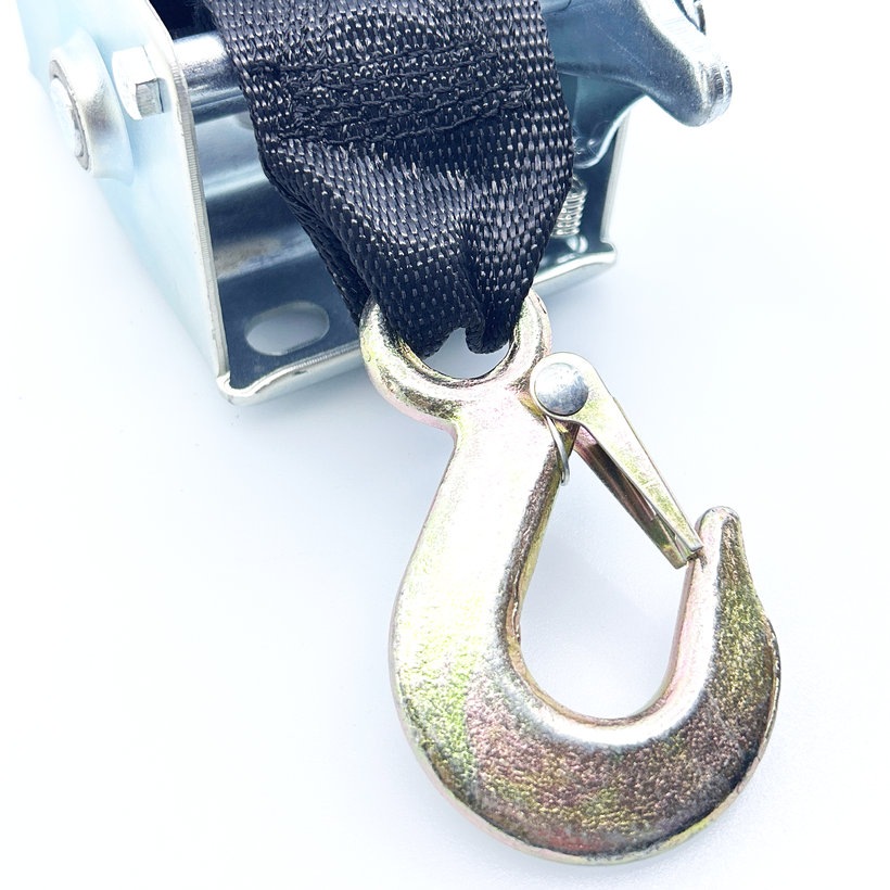 Ručný navijak s textilným pásom 550kg